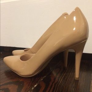 Brand new Nine West Pumps